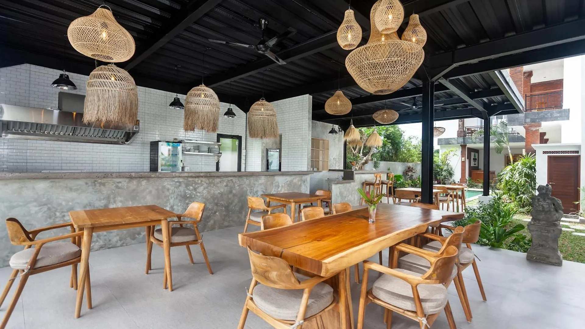 Sujiwa Ubud Hotel & Villa
